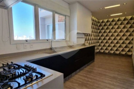 Apartamento à venda com 3 suítes em Vila Mariana, São Paulo, SP