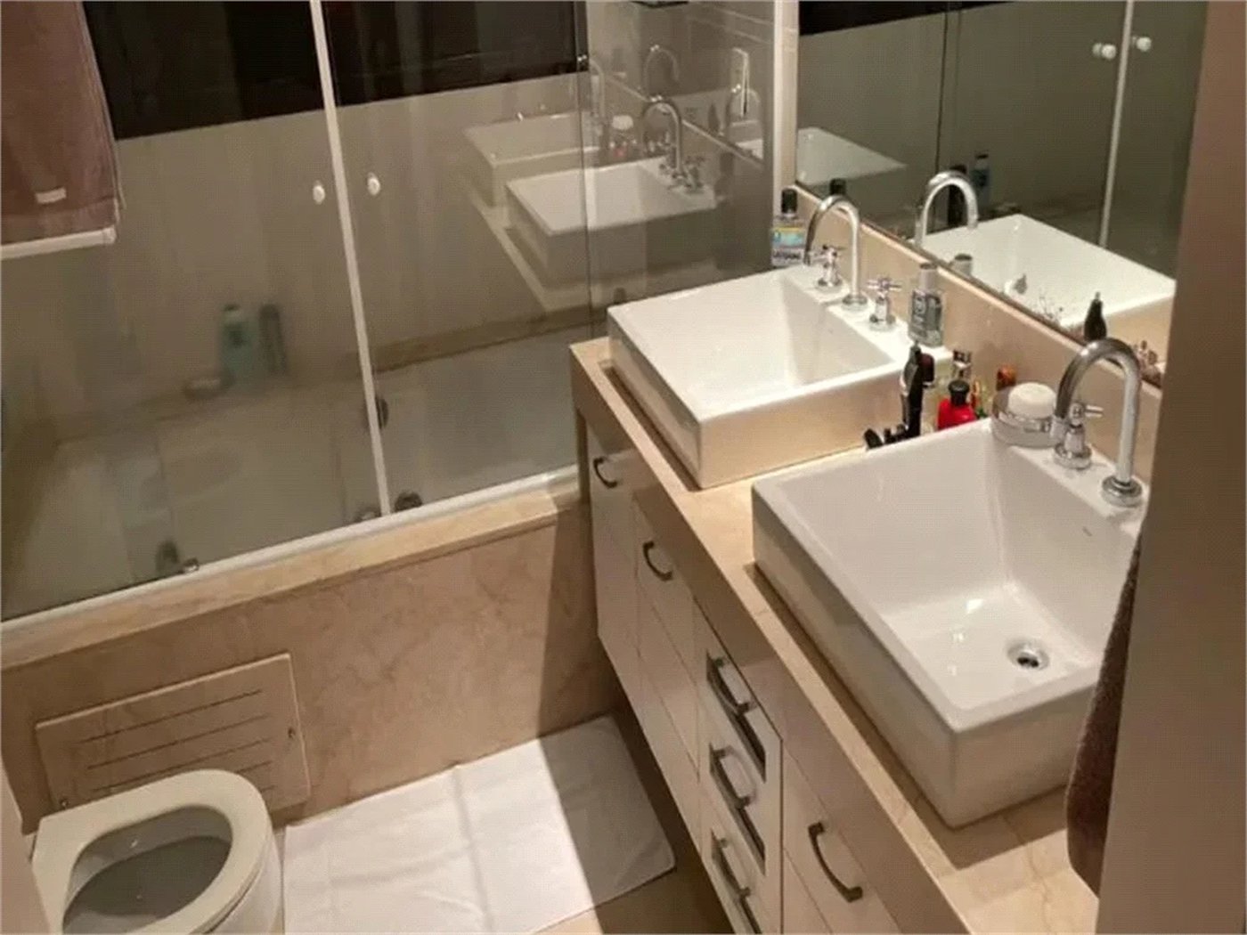 Apartamento para alugar com 4 quartos, sendo 2 suítes,  em Vila Andrade, São Paulo, SP