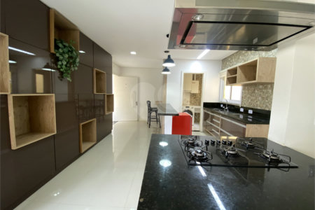 Apartamento à venda com 3 quartos, sendo 1 suíte, em Baeta Neves, São Bernardo do Campo, SP