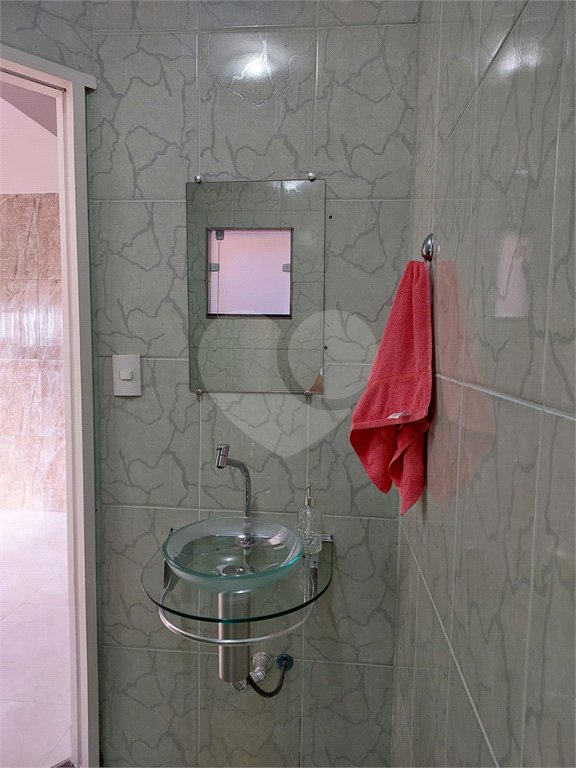Sobrado à venda com 2 quartos, sendo 1 suíte, em Jardim Luciana, Itaquaquecetuba, SP