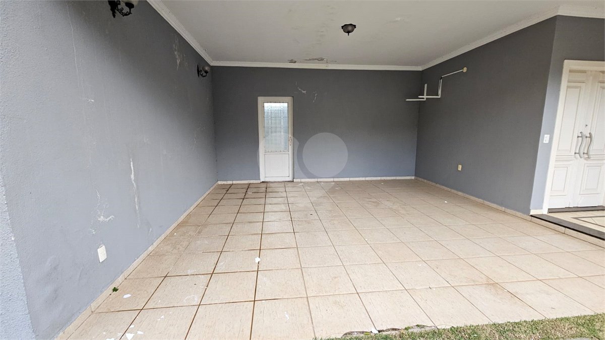 Casa para alugar com 4 quartos, sendo 2 suítes, no condomínio Portal de Itaici, Indaiatuba - SP