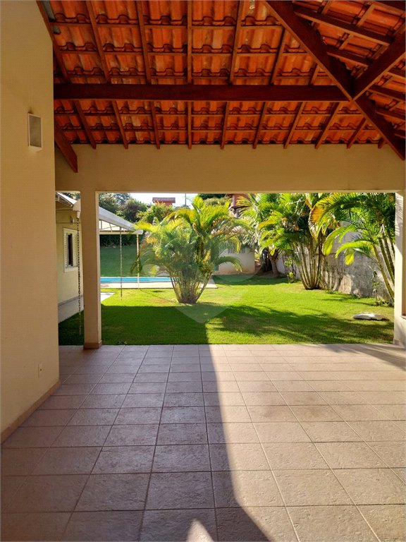 Casa à venda com 3 quartos, sendo 2 suítes, no condomínio Acmti - Colinas do Mosteiro, Terras de Itaici e Recanto dos Pássaros, Indaiatuba - SP