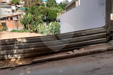 Terreno à venda no condomínio Sem, Santana de Parnaíba - SP
