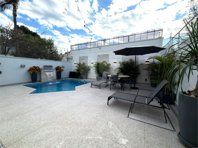 Casa à venda com 3 suítes no condomínio Palm Hill North, São Paulo - SP