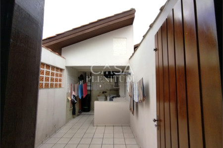 Sobrado à venda com 3 quartos, sendo 1 suíte, em Jardim Dois Corações, Sorocaba, SP
