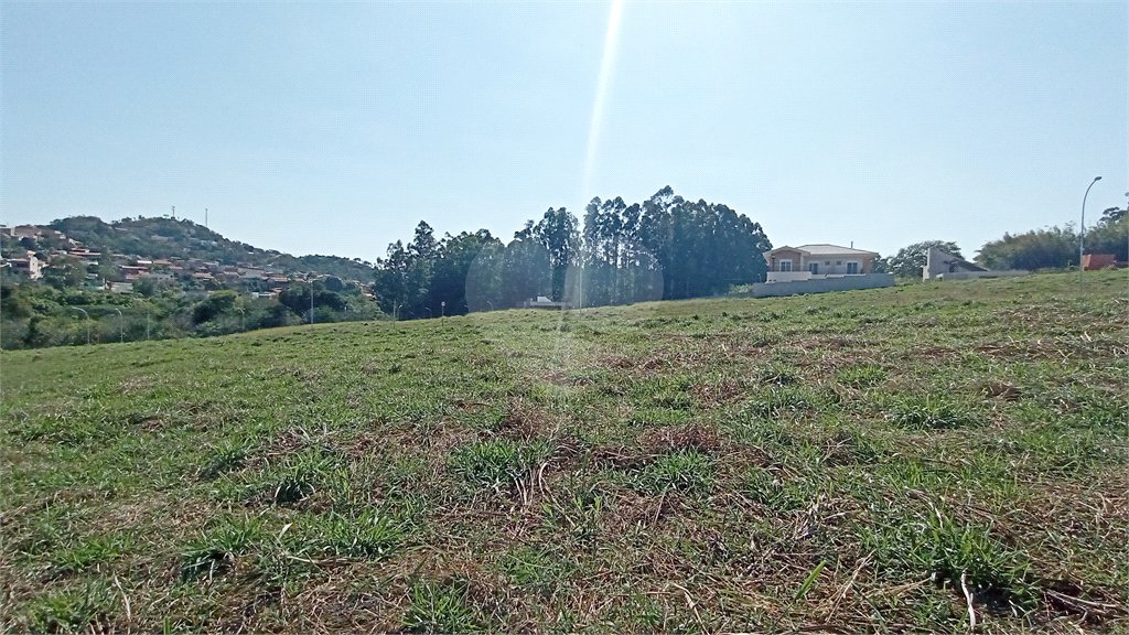 Terreno à venda com 1 suíte em Jardim Portugal, Valinhos, SP