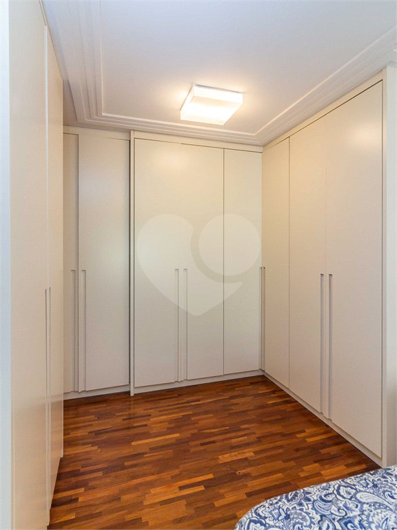 Apartamento à venda com 3 suítes em Vila Cordeiro, São Paulo, SP