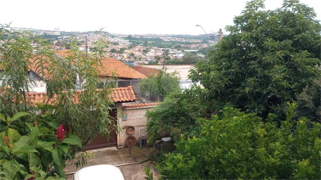 Casa à venda com 3 quartos em Colina dos Pinheiros, Valinhos, SP