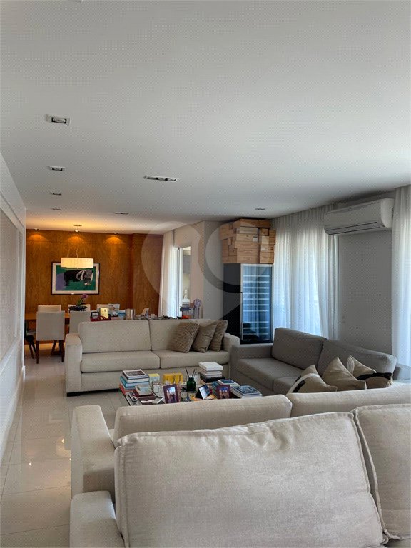 Apartamento à venda com 3 suítes em Vila Progredior, São Paulo, SP