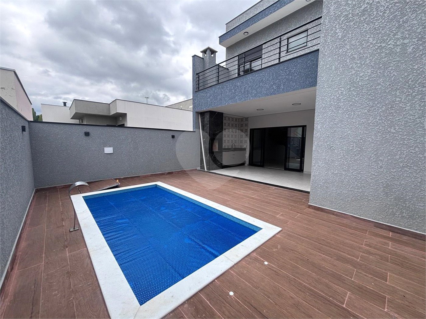 Casa à venda com 3 suítes no condomínio Campos do Conde I e II, Sorocaba - SP