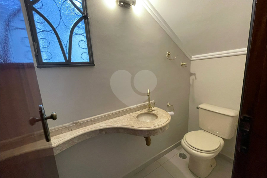 Sobrado à venda com 3 quartos, sendo 2 suítes, em Vila Palmeiras, São Paulo, SP
