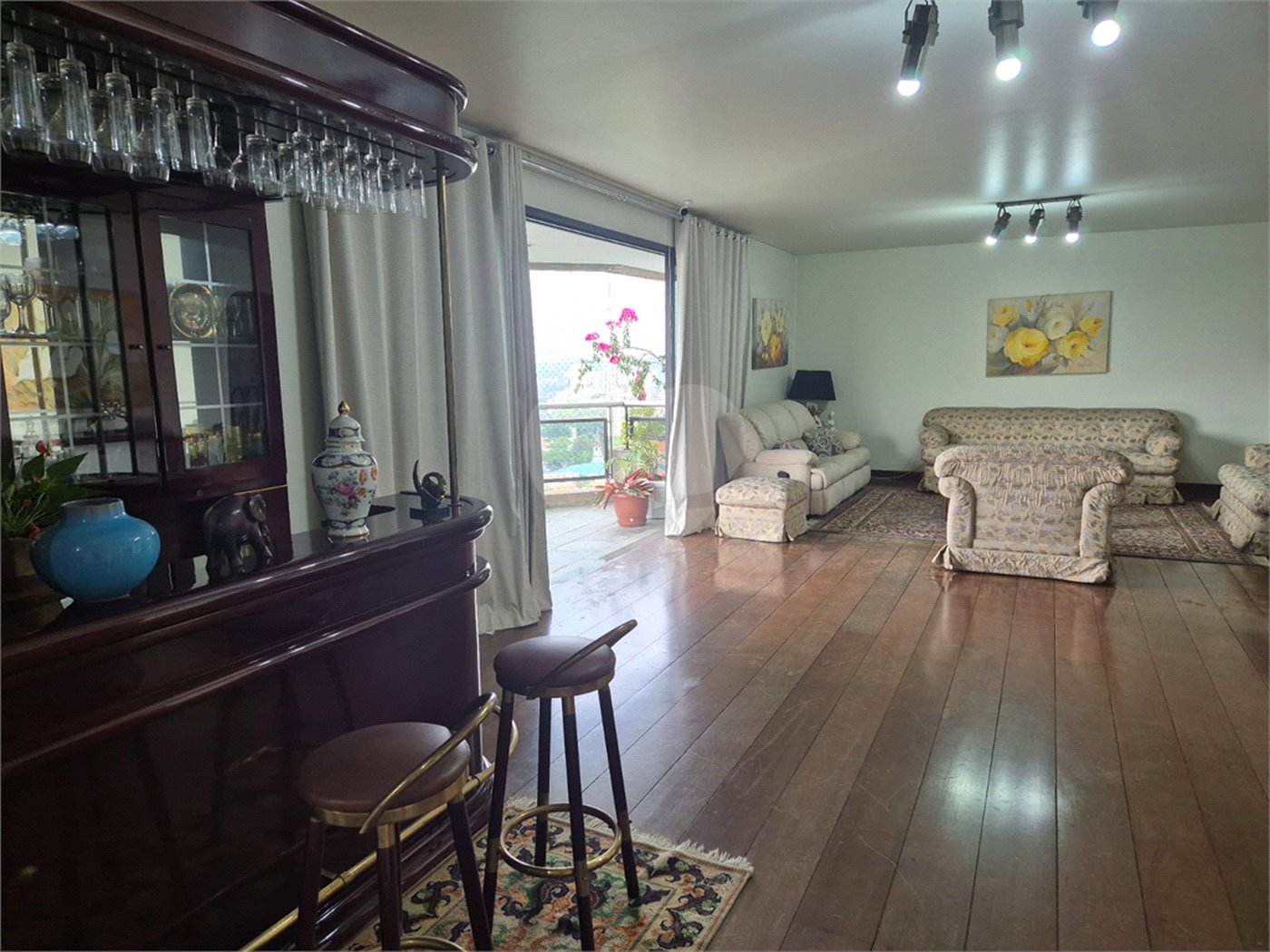 Apartamento à venda ou para alugar com 4 suítes em Alto da Boa Vista, São Paulo, SP