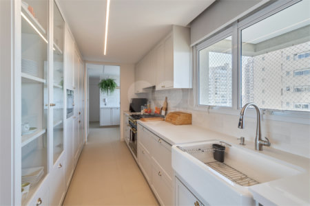 Apartamento à venda com 4 suítes em Panamby, São Paulo, SP