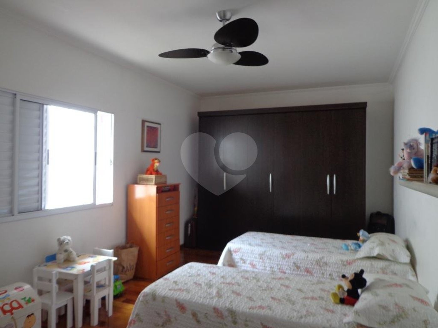 Sobrado à venda com 4 quartos, sendo 2 suítes, em Jardim São Bento, São Paulo, SP