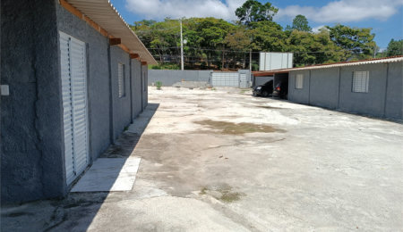 Casa à venda com 5 quartos, sendo 3 suítes,  em Jardim Villaça, São Roque, SP