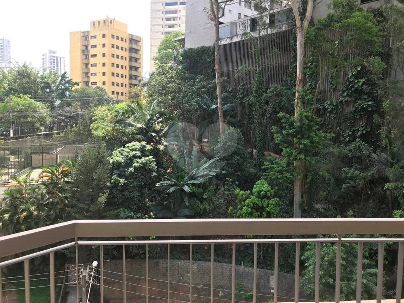 Apartamento à venda com 3 quartos, sendo 1 suíte,  em Jardim Ampliação, São Paulo, SP