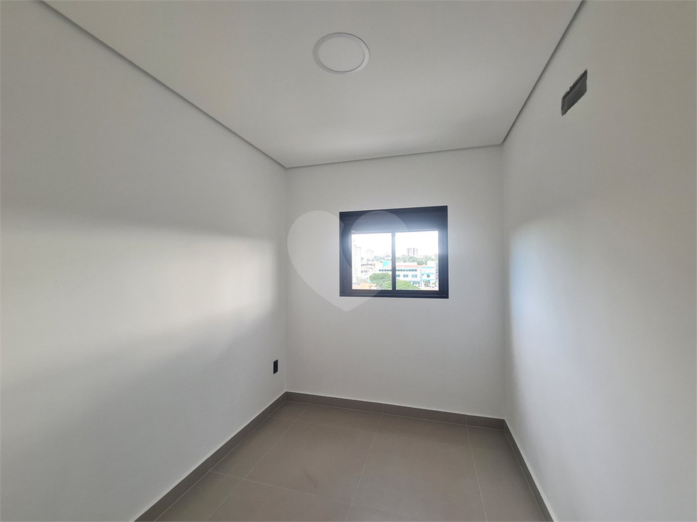 Apartamento à venda com 3 quartos, sendo 1 suíte, em Jardim Refúgio, Sorocaba, SP