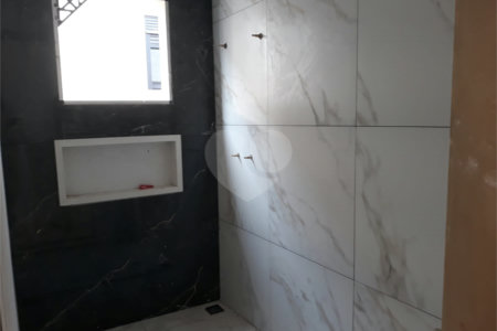 Sobrado à venda com 3 quartos, sendo 1 suíte, em Jardim Brasil, São Roque, SP