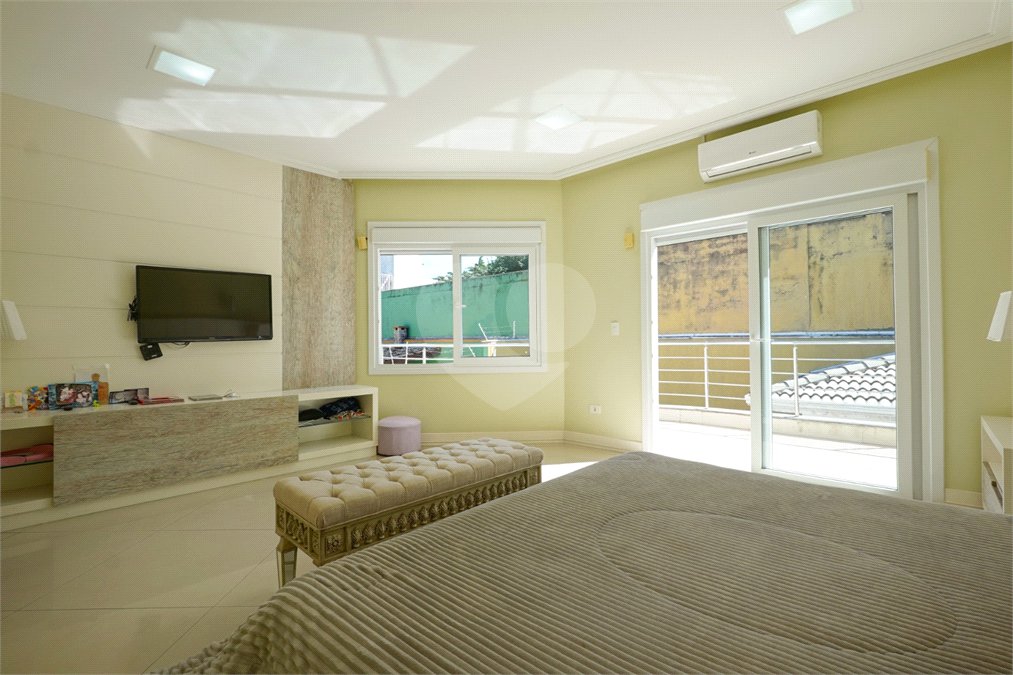 Casa à venda ou para alugar com 4 suítes em Interlagos, São Paulo, SP