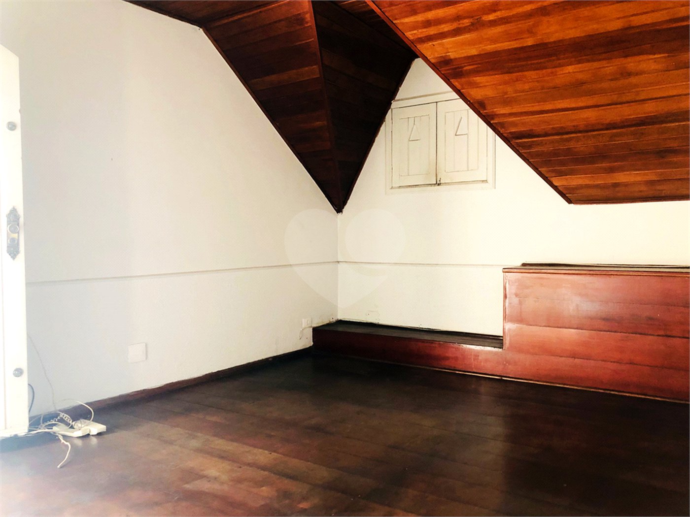 Sobrado à venda com 4 quartos, sendo 3 suítes, em Vila Rosália, Guarulhos, SP