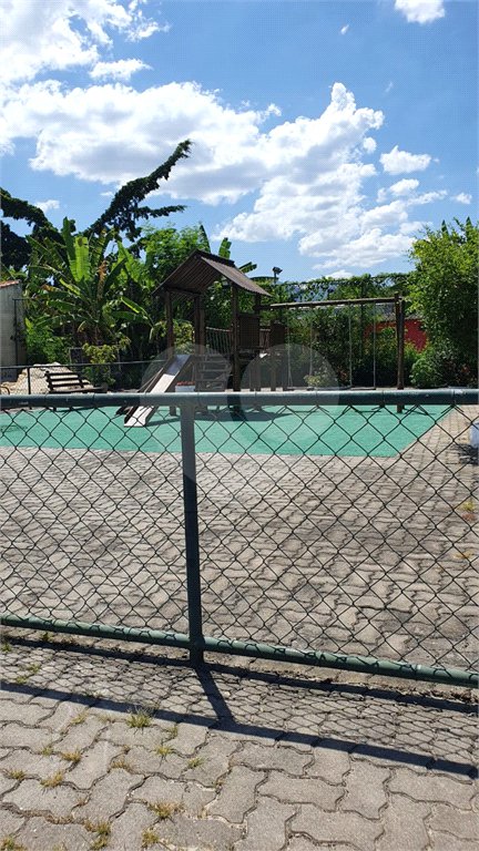 Casa à venda com 3 quartos, sendo 2 suítes, no condomínio Planície do Araguaia, Rio de Janeiro - RJ