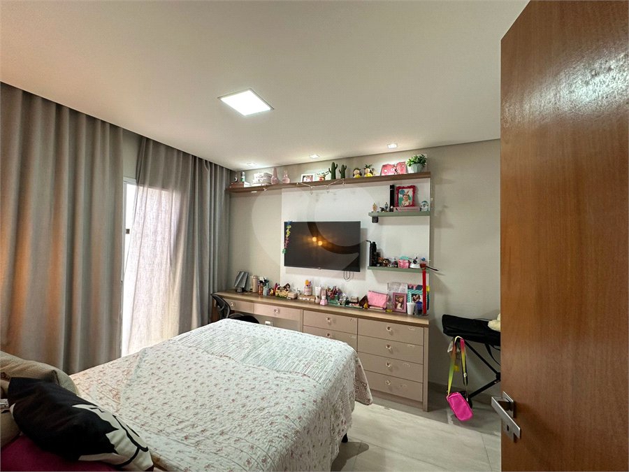 Casa à venda com 3 suítes no condomínio Vila Ytu, Indaiatuba - SP