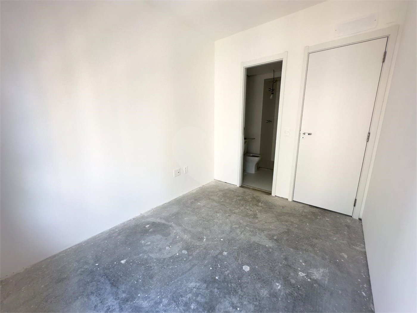 Apartamento à venda com 2 suítes em Santo Amaro, São Paulo, SP