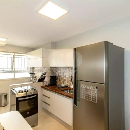 Apartamento à venda com 3 quartos, sendo 1 suíte,  em Moema, São Paulo, SP