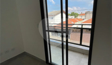 Casa à venda com 3 quartos, sendo 1 suíte,  no condomínio Residencial Calegari, São Paulo - SP
