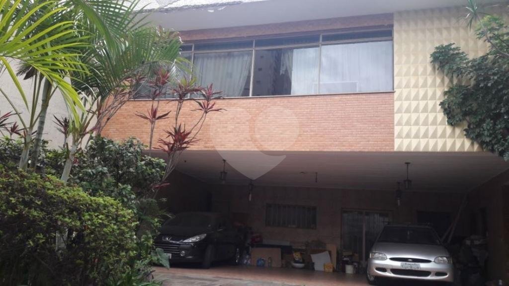 Terreno à venda com 4 quartos, sendo 1 suíte, em Santa Teresinha, São Paulo, SP