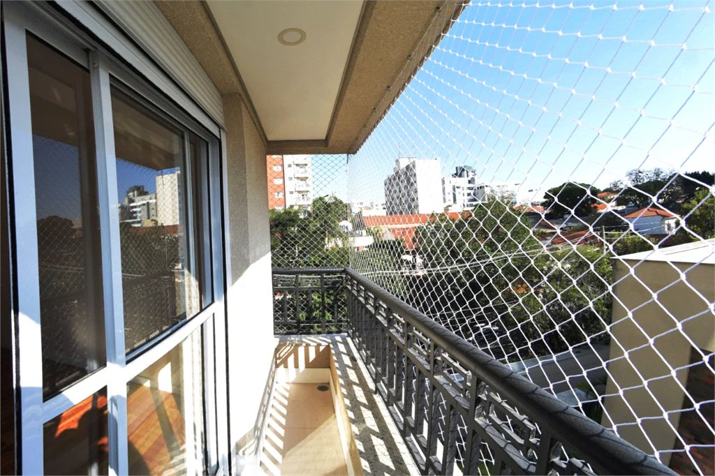 Apartamento à venda com 3 suítes em Vila Romana, São Paulo, SP