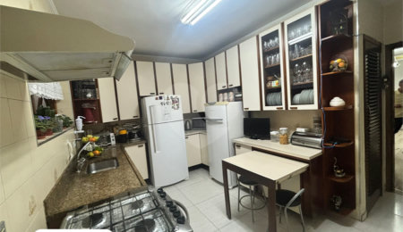 Sobrado à venda com 2 quartos, sendo 1 suíte,  em Granja Julieta, São Paulo, SP
