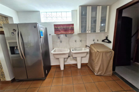 Casa à venda com 4 quartos, sendo 1 suíte,  em Granja Julieta, São Paulo, SP