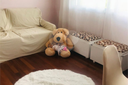 Casa à venda com 3 quartos, sendo 1 suíte, no condomínio Residencial Patrimônio do Carmo, São Roque - SP