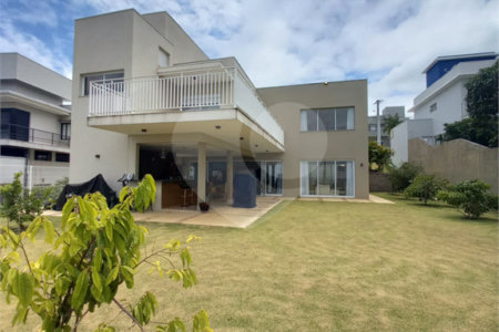 Casa à venda com 3 suítes no condomínio Alpes de Vinhedo, Vinhedo - SP