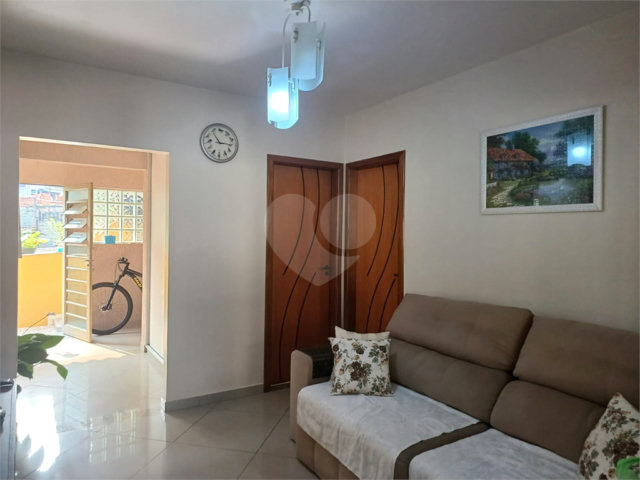 Sobrado à venda com 6 quartos em Jardim Peri, São Paulo, SP