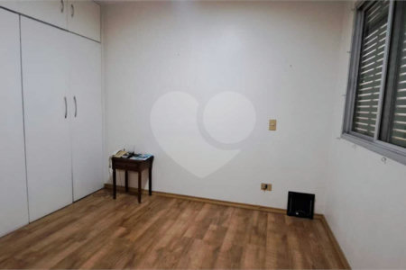 Apartamento à venda com 3 quartos, sendo 1 suíte, em MOEMA, São Paulo, SP