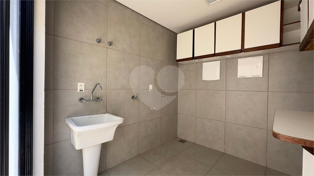 Casa à venda com 6 quartos, sendo 3 suítes, no condomínio Jardim Vila Paradiso, Indaiatuba - SP