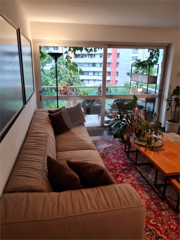 Apartamento à venda com 3 quartos, sendo 1 suíte,  em Jardim Ampliação, São Paulo, SP