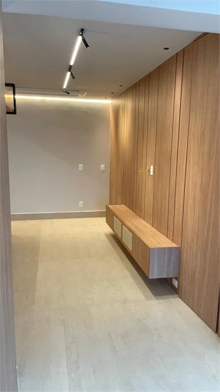 Apartamento à venda ou para alugar com 2 suítes em Pinheiros, São Paulo, SP