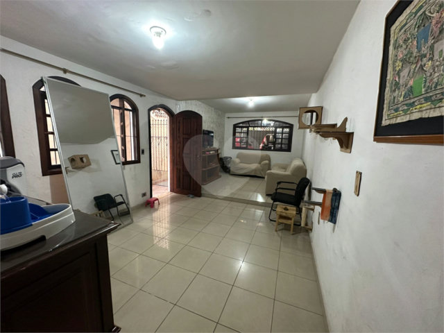 Sobrado à venda com 3 quartos, sendo 1 suíte,  em Jardim Prudência, São Paulo, SP
