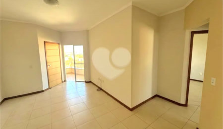 Apartamento à venda com 2 quartos, sendo 1 suíte,  em Parque Santa Marta, São Carlos, SP