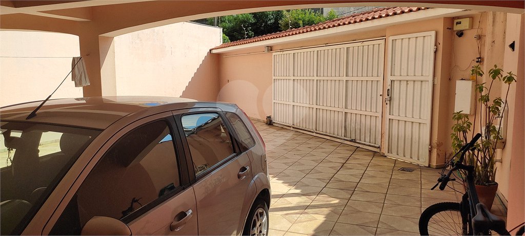 Sobrado à venda com 3 quartos, sendo 1 suíte, em Vila Almeida, Indaiatuba, SP