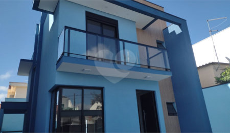 Sobrado à venda com 3 quartos, sendo 1 suíte,  em Villa Di Cesar, Mogi das Cruzes, SP