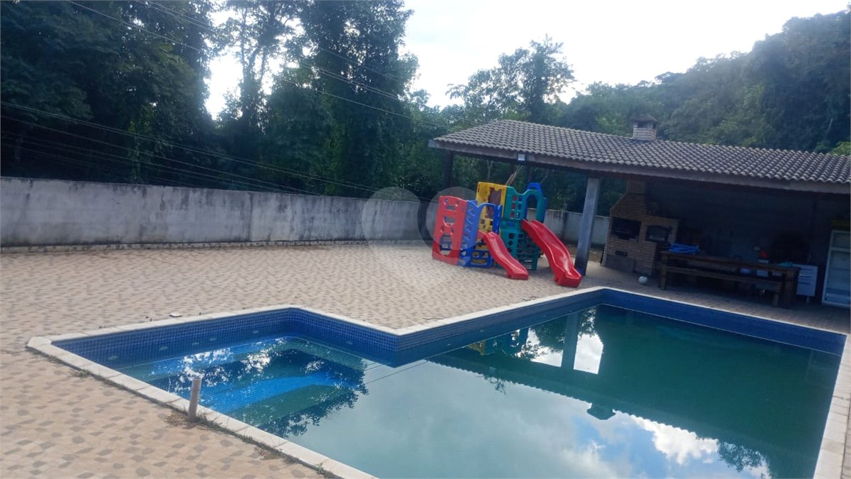 Condomínio para alugar com 3 quartos, sendo 1 suíte, em Caraguatá, Mairiporã, SP