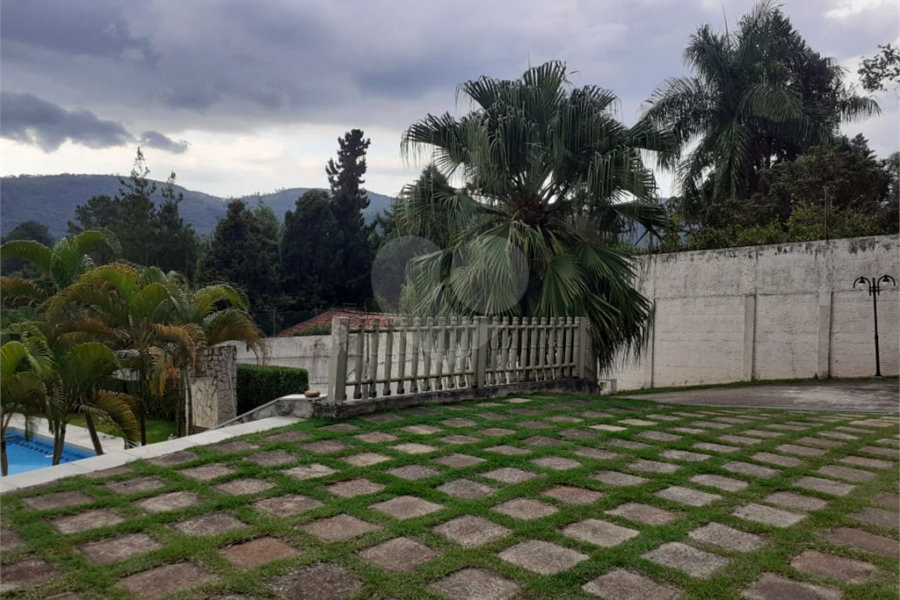Casa à venda com 8 quartos, sendo 2 suítes, em Serra da Cantareira, Mairiporã, SP