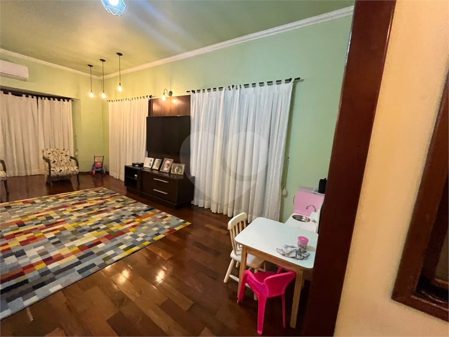 Casa à venda com 3 quartos, sendo 1 suíte, em Parque Santa Marta, São Carlos, SP
