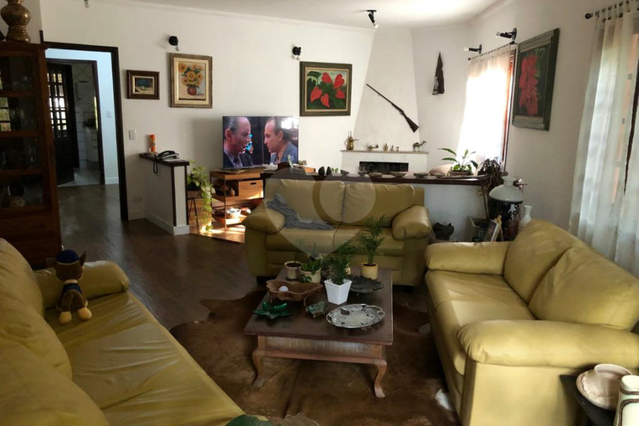 Casa à venda com 3 suítes no condomínio Sausalito, Mairiporã - SP
