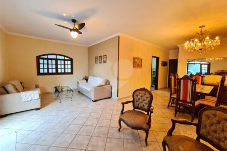 Casa Térrea para alugar com 3 quartos, sendo 1 suíte, em Chácara Santo Antônio, São Paulo, SP