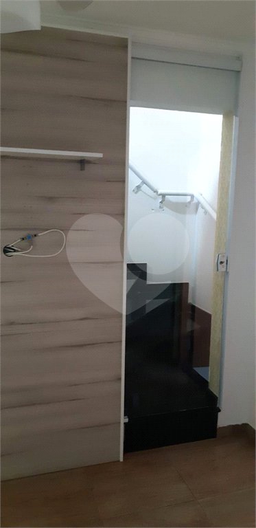 Casa à venda ou para alugar com 3 quartos, sendo 2 suítes,  no condomínio Residencial Erika, São Paulo - SP
